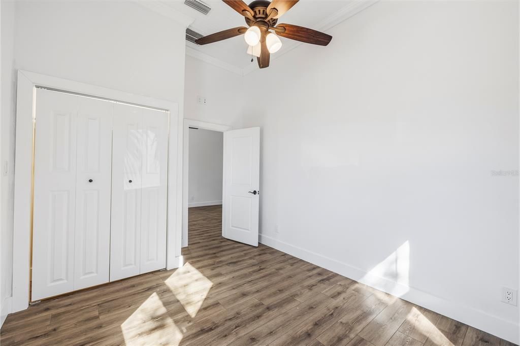 Active With Contract: $479,000 (3 beds, 2 baths, 1176 Square Feet)