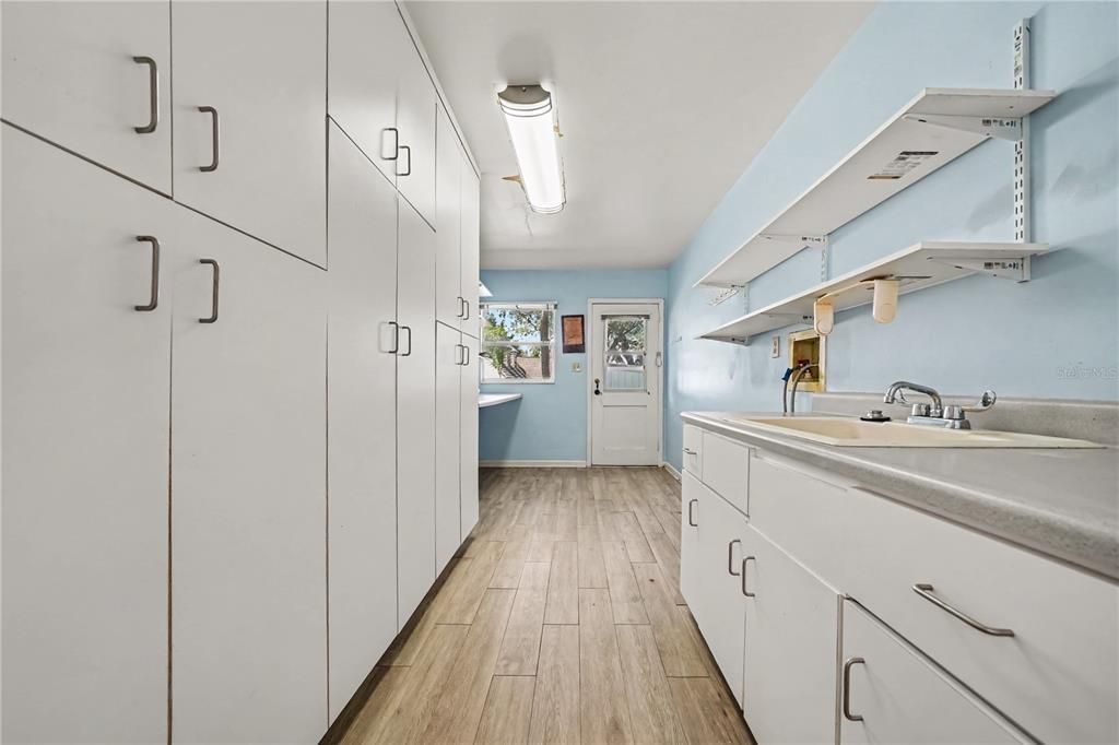En Venta: $1,200,000 (6 camas, 3 baños, 3421 Pies cuadrados)