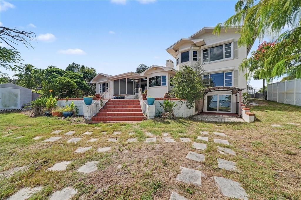 En Venta: $1,200,000 (6 camas, 3 baños, 3421 Pies cuadrados)
