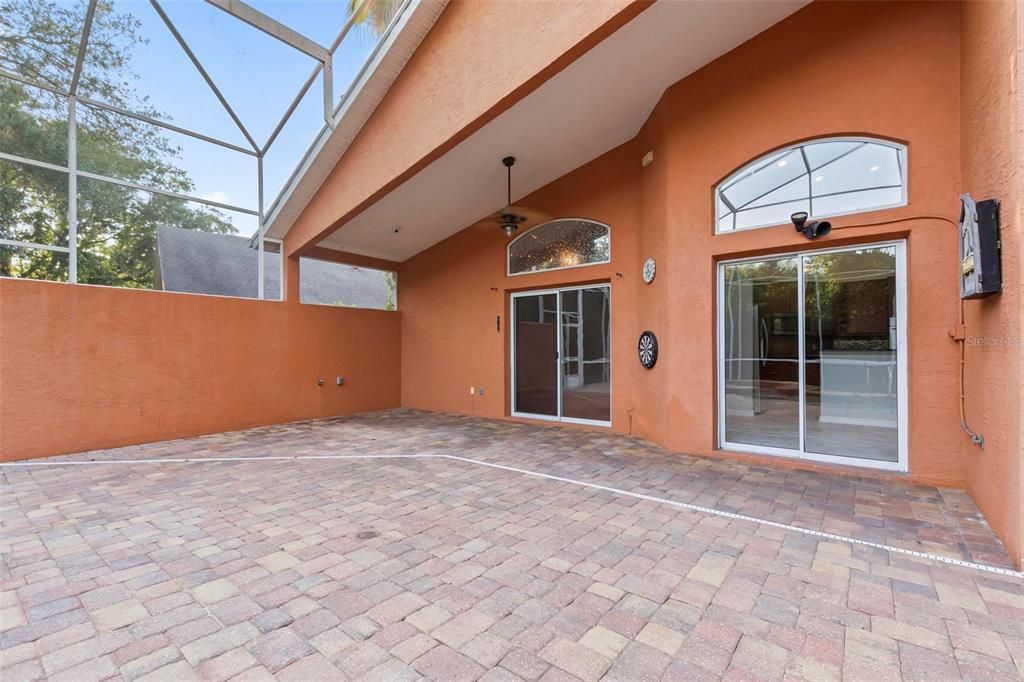 For Rent: $3,000 (4 beds, 2 baths, 2427 Square Feet)