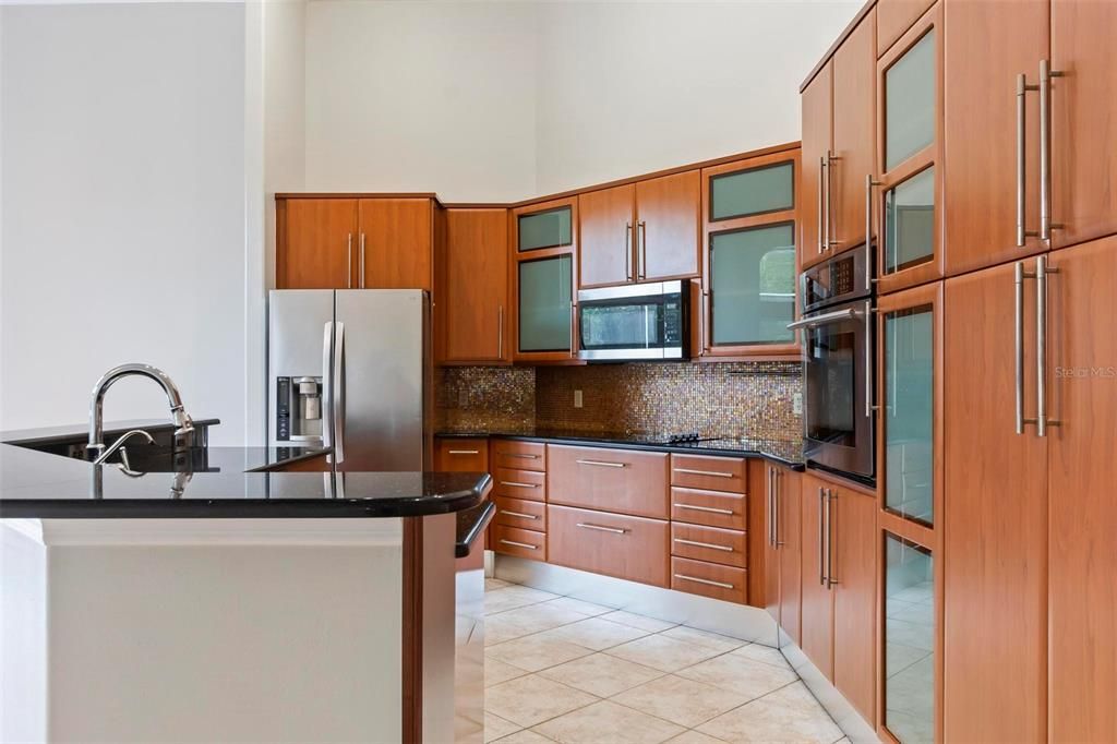 For Rent: $3,000 (4 beds, 2 baths, 2427 Square Feet)