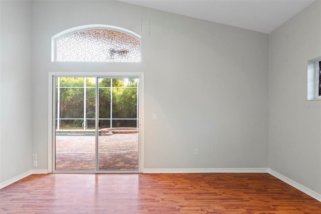For Rent: $3,000 (4 beds, 2 baths, 2427 Square Feet)