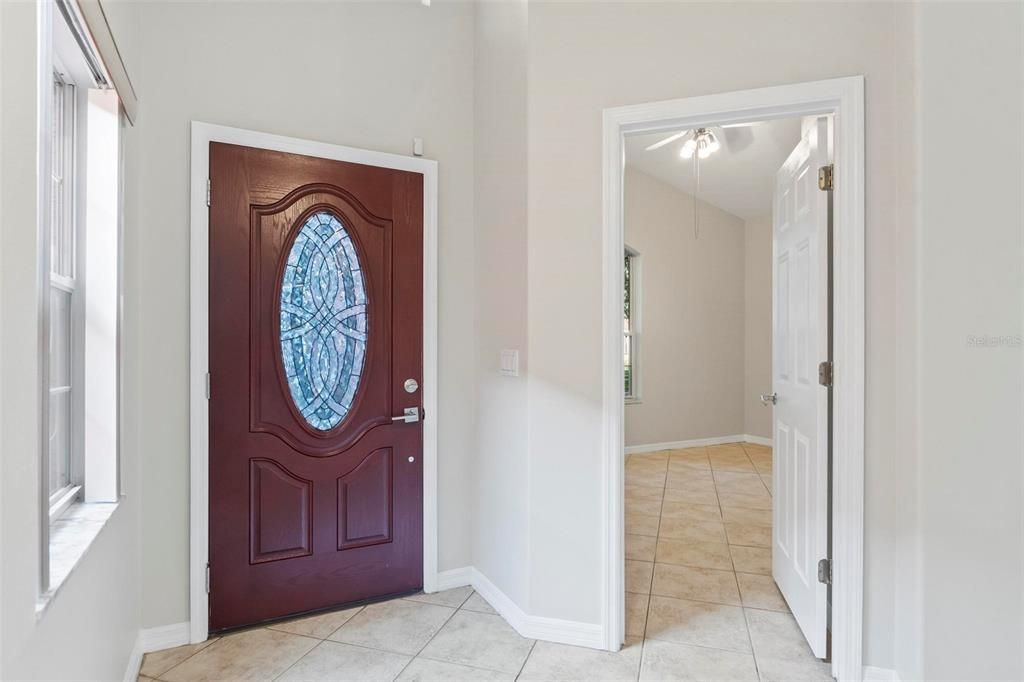For Rent: $3,000 (4 beds, 2 baths, 2427 Square Feet)