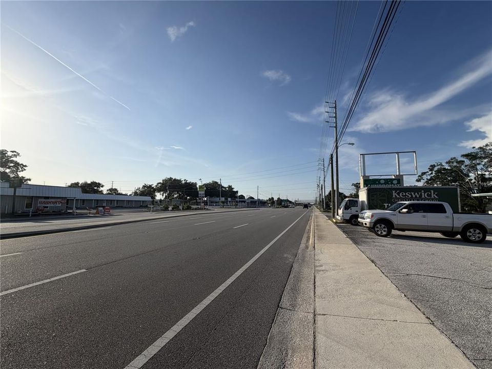 En Venta: $3,870,000 (2.47 acres)