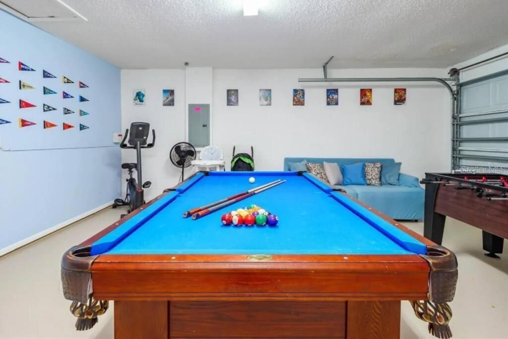 For Rent: $2,500 (4 beds, 3 baths, 1929 Square Feet)