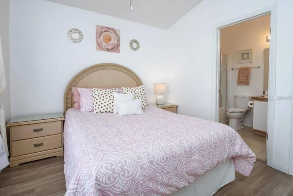 For Rent: $2,500 (4 beds, 3 baths, 1929 Square Feet)