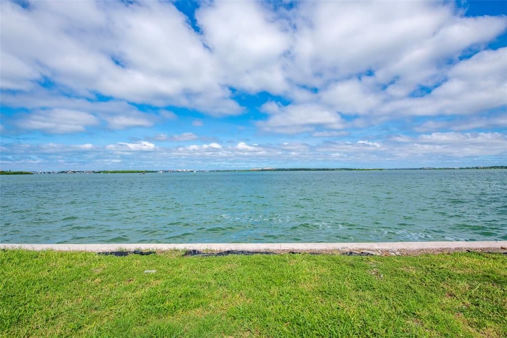 For Sale: $2,999,995 (0.37 acres)