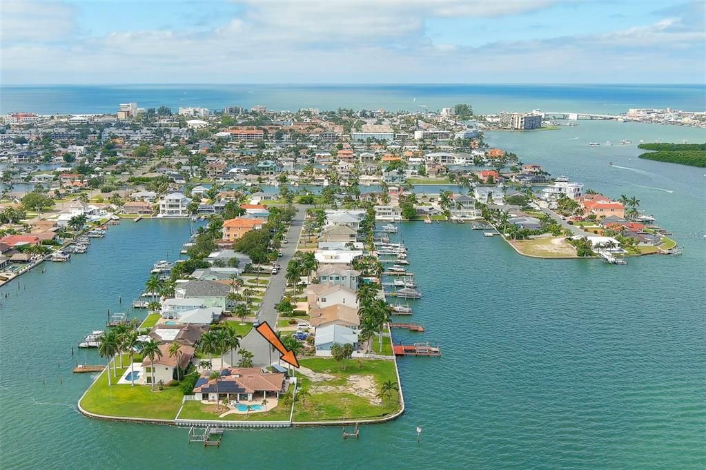 For Sale: $2,999,995 (0.37 acres)