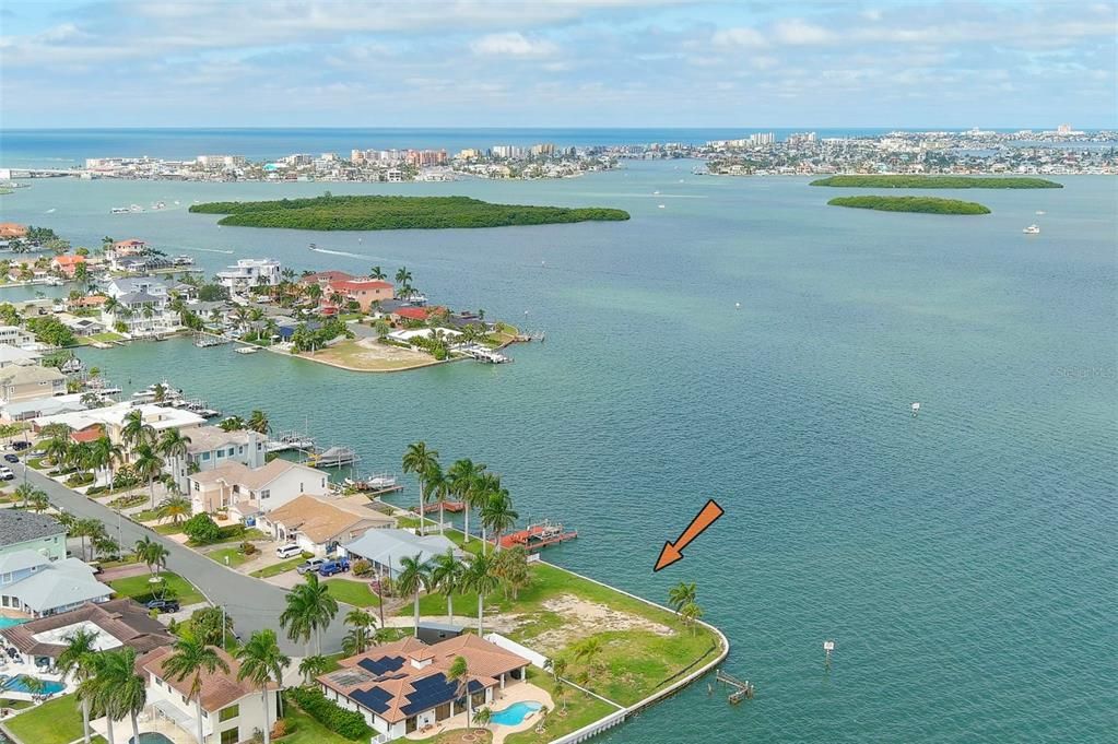 For Sale: $2,999,995 (0.37 acres)