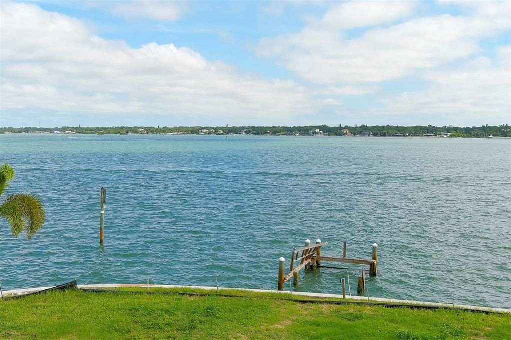 For Sale: $2,999,995 (0.37 acres)
