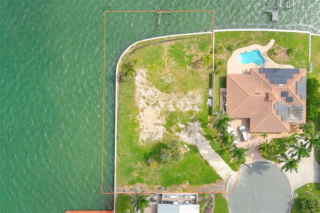 For Sale: $2,999,995 (0.37 acres)