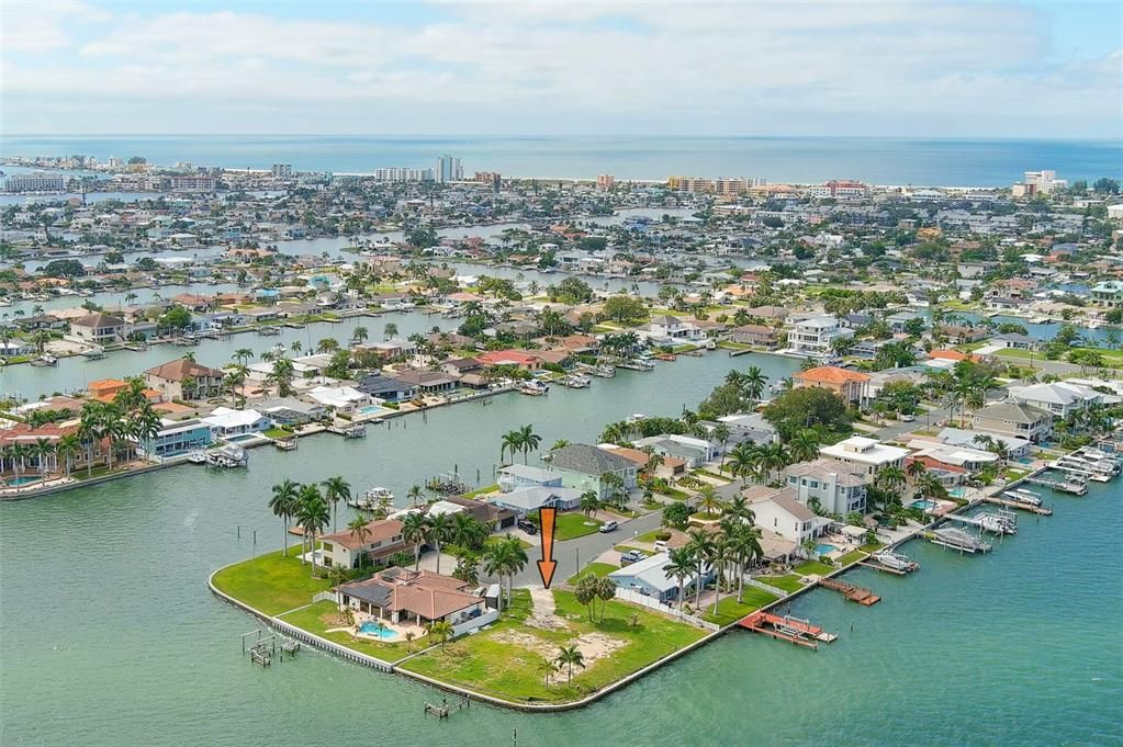 For Sale: $2,999,995 (0.37 acres)