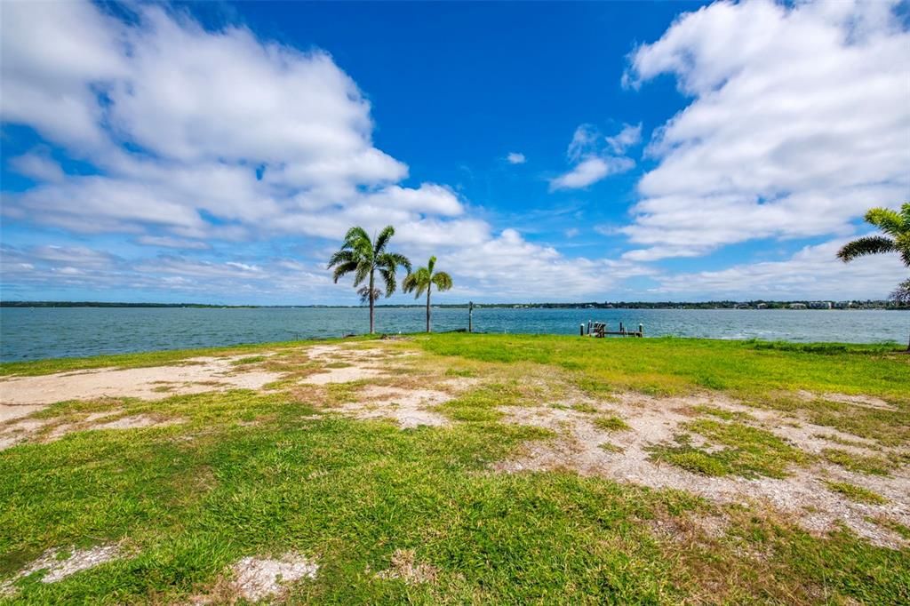 For Sale: $2,999,995 (0.37 acres)