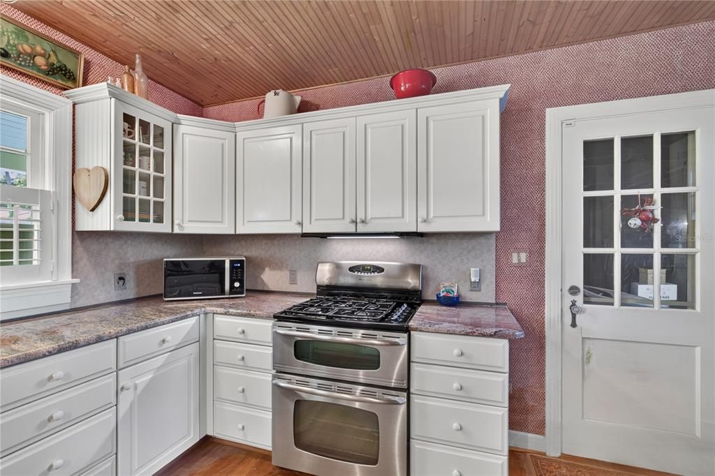 На продажу: $409,000 (3 спален, 2 ванн, 1794 Квадратных фут)