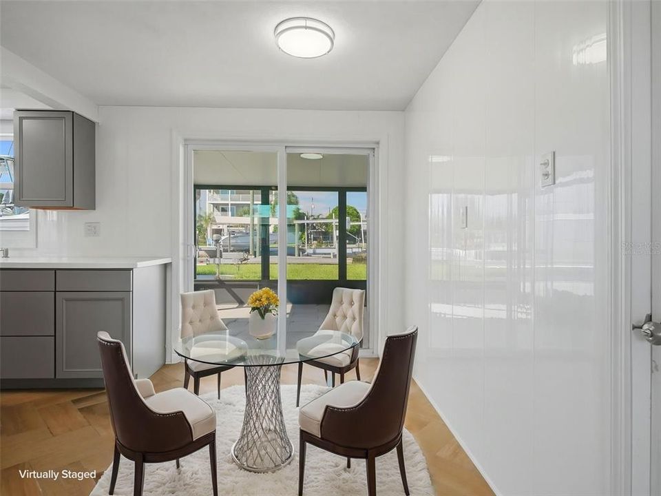 En Venta: $315,000 (2 camas, 1 baños, 864 Pies cuadrados)