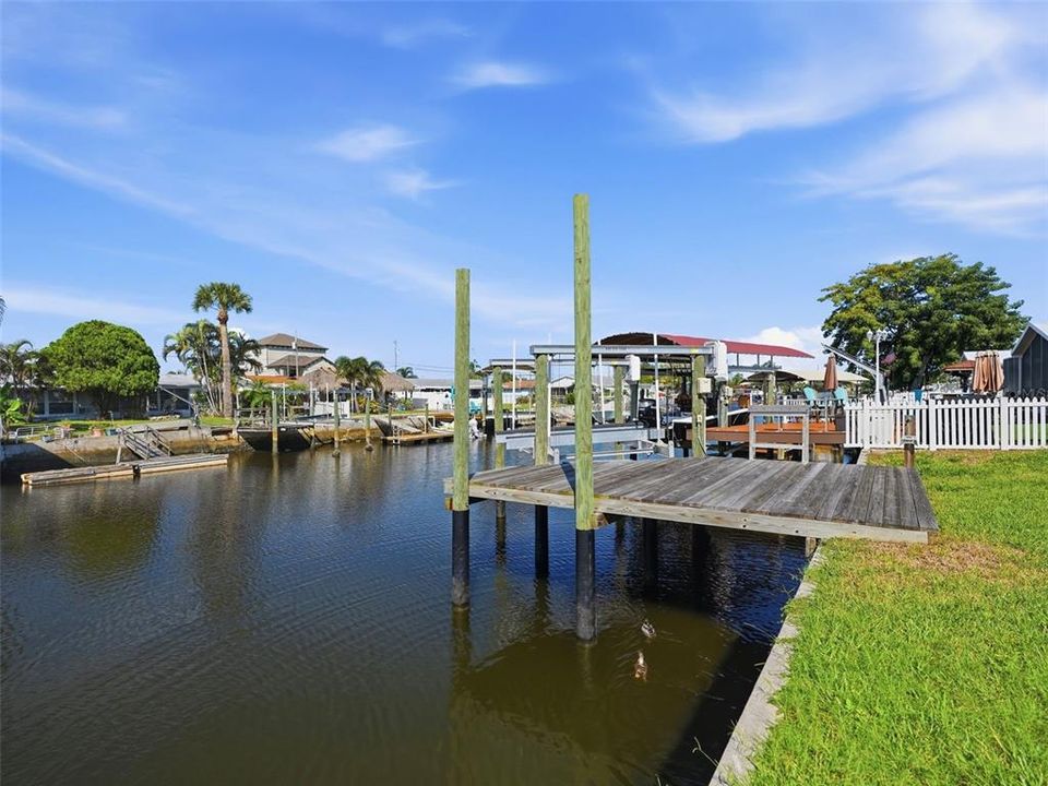 En Venta: $315,000 (2 camas, 1 baños, 864 Pies cuadrados)