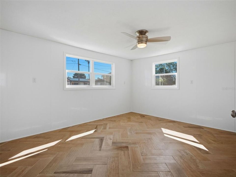 En Venta: $315,000 (2 camas, 1 baños, 864 Pies cuadrados)