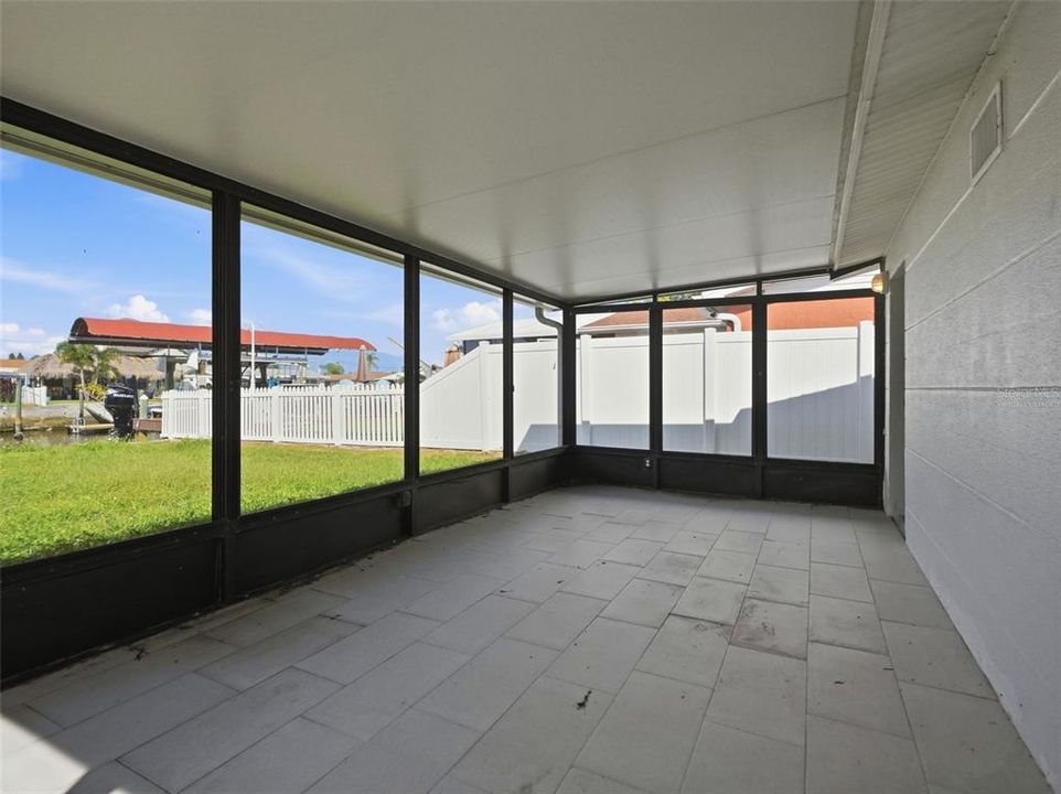 En Venta: $315,000 (2 camas, 1 baños, 864 Pies cuadrados)