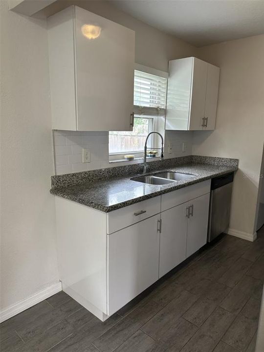 En Renta: $1,950 (3 camas, 2 baños, 1920 Pies cuadrados)