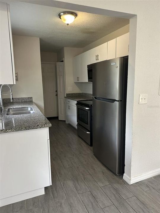En Renta: $1,950 (3 camas, 2 baños, 1920 Pies cuadrados)