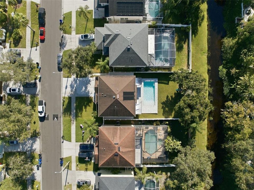En Venta: $599,000 (4 camas, 2 baños, 2230 Pies cuadrados)