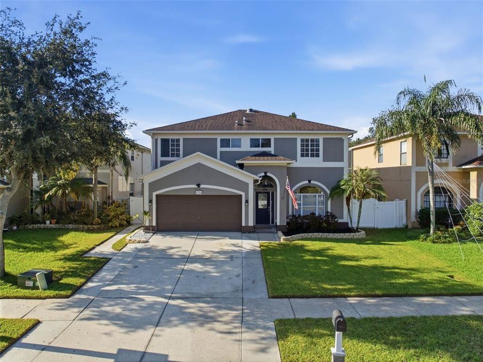 En Venta: $599,000 (4 camas, 2 baños, 2230 Pies cuadrados)