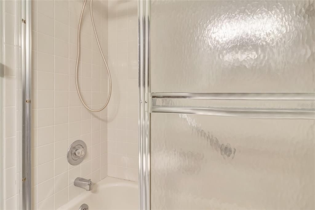For Sale: $224,900 (2 beds, 2 baths, 1858 Square Feet)