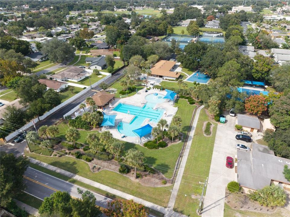 En Venta: $499,900 (4 camas, 2 baños, 1692 Pies cuadrados)