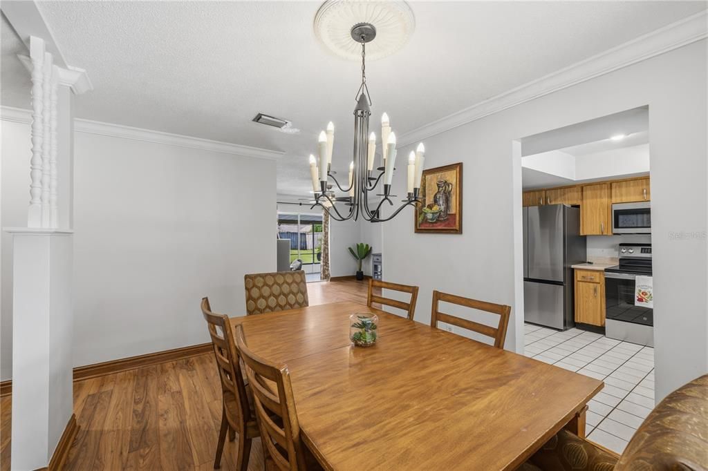 En Venta: $499,900 (4 camas, 2 baños, 1692 Pies cuadrados)