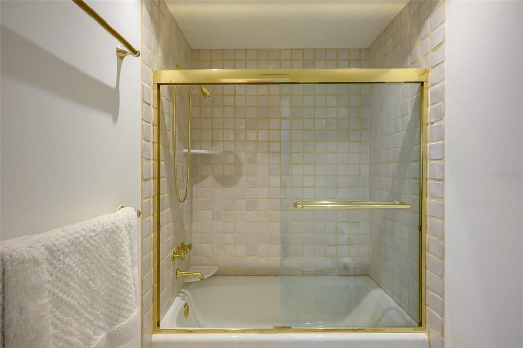 В аренду: $25,000 (3 спален, 3 ванн, 4322 Квадратных фут)