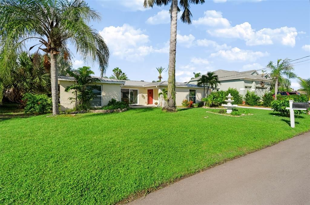 En Venta: $579,900 (3 camas, 2 baños, 1962 Pies cuadrados)