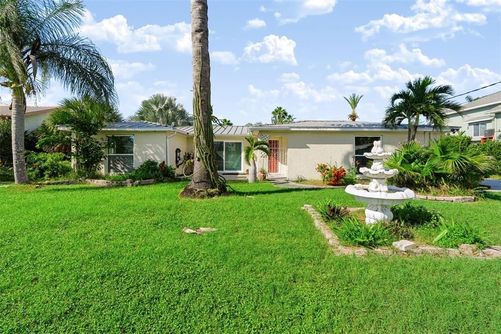 En Venta: $579,900 (3 camas, 2 baños, 1962 Pies cuadrados)