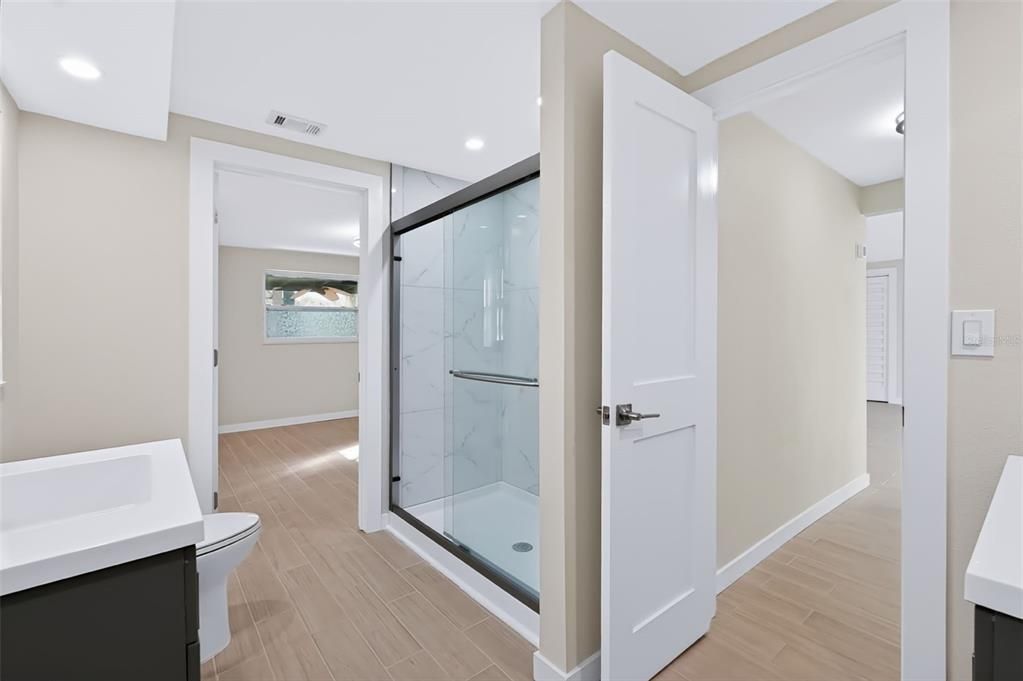 En Venta: $579,900 (3 camas, 2 baños, 1962 Pies cuadrados)