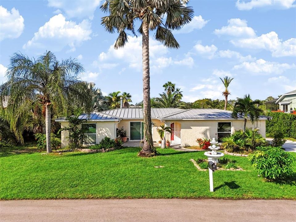 En Venta: $579,900 (3 camas, 2 baños, 1962 Pies cuadrados)