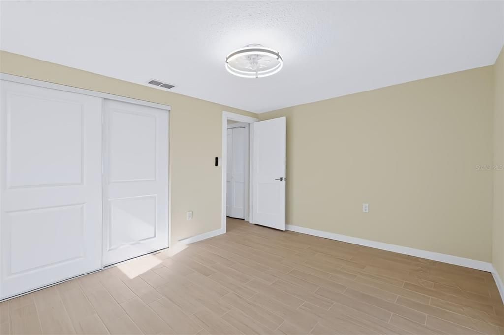 En Venta: $579,900 (3 camas, 2 baños, 1962 Pies cuadrados)