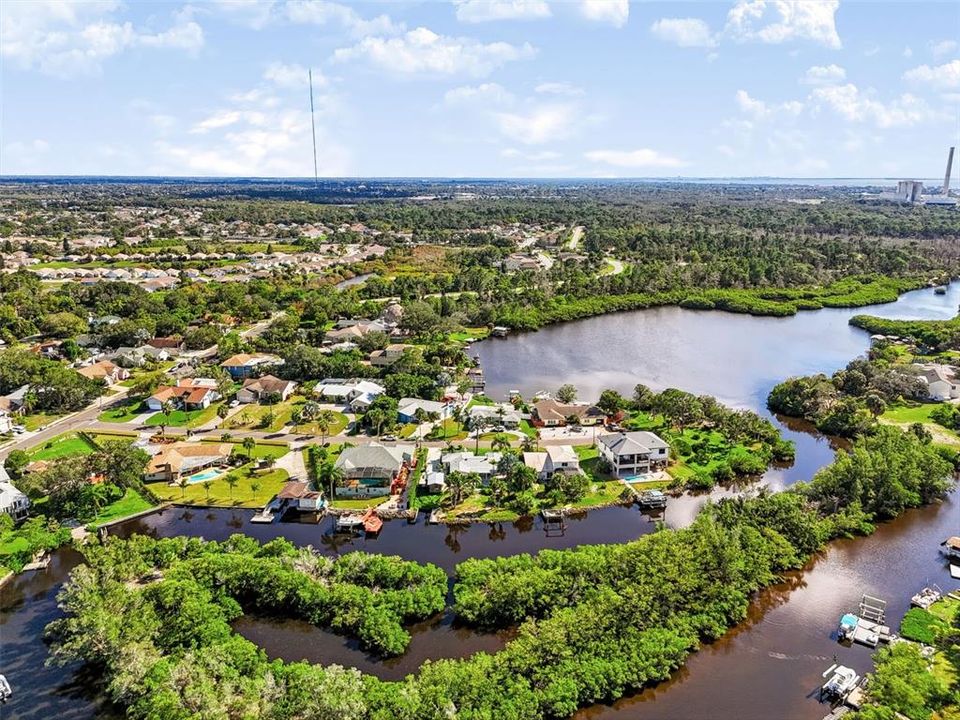 En Venta: $579,900 (3 camas, 2 baños, 1962 Pies cuadrados)
