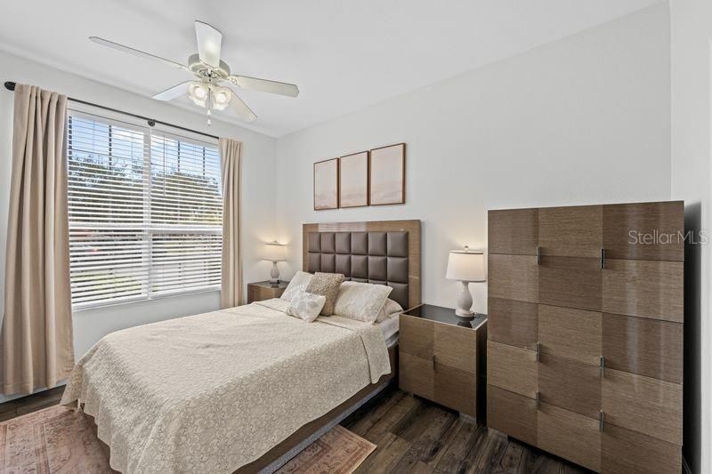 В аренду: $1,900 (2 спален, 2 ванн, 1140 Квадратных фут)