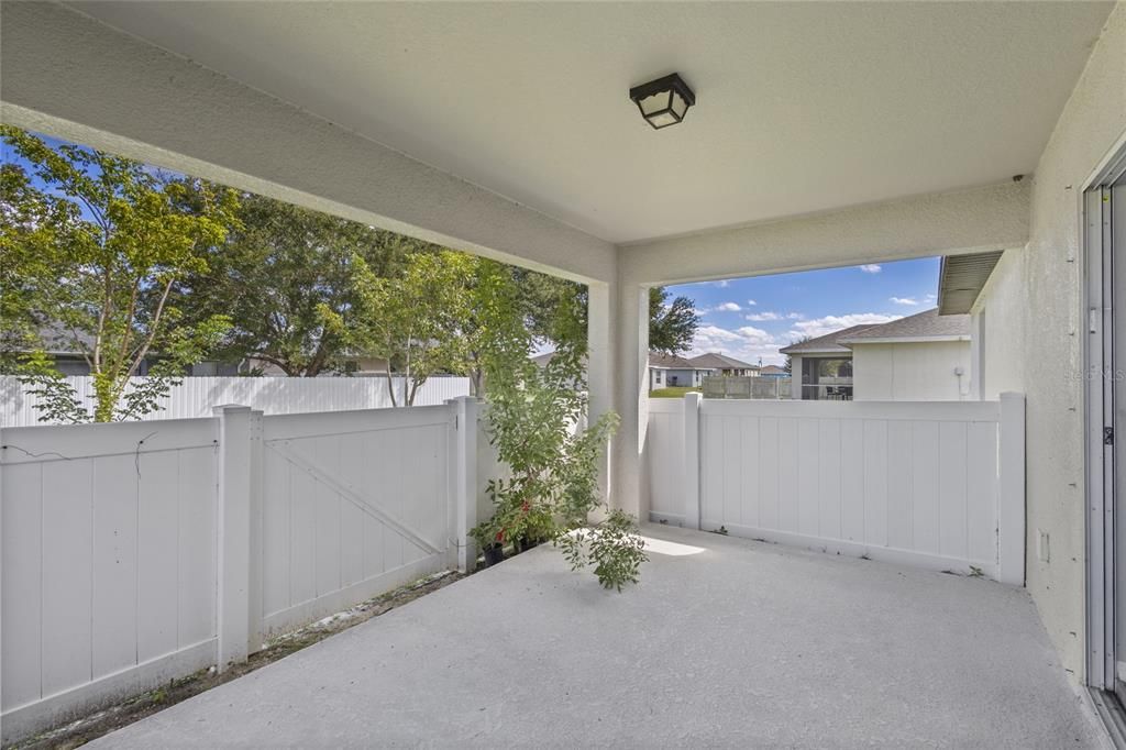 For Sale: $265,000 (3 beds, 2 baths, 1399 Square Feet)