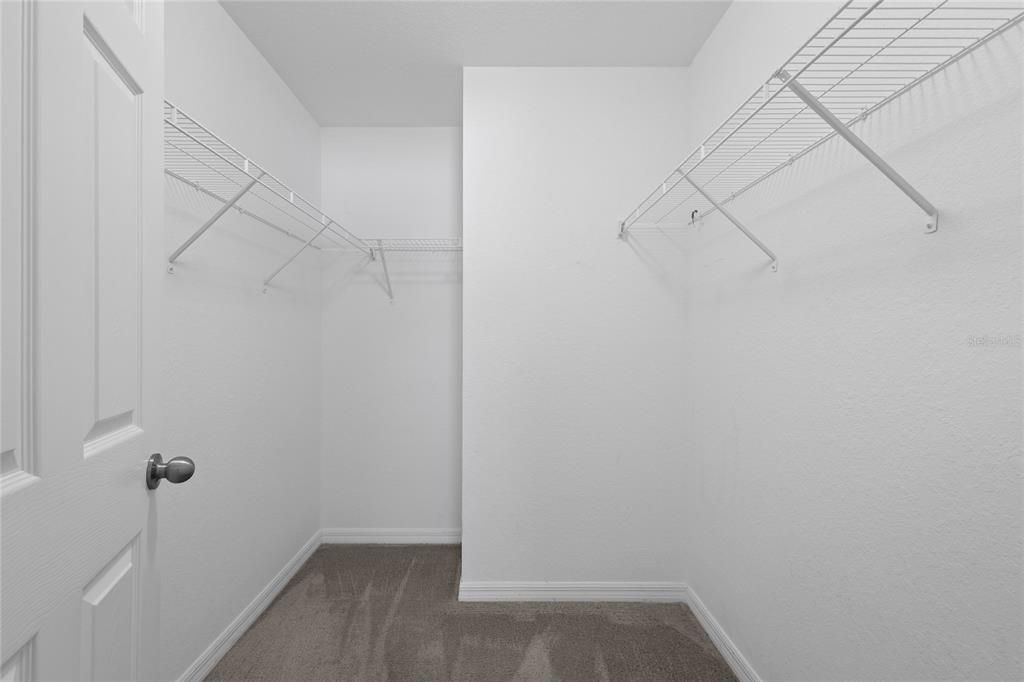 For Sale: $265,000 (3 beds, 2 baths, 1399 Square Feet)