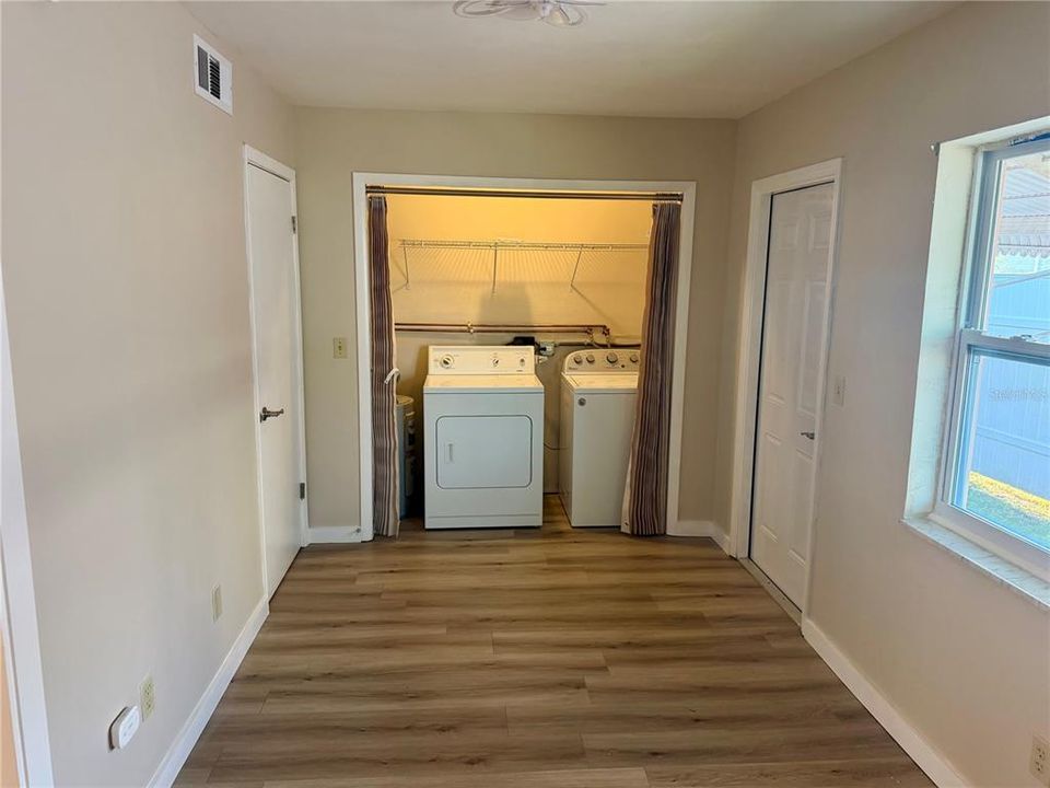 En Venta: $220,000 (2 camas, 2 baños, 983 Pies cuadrados)