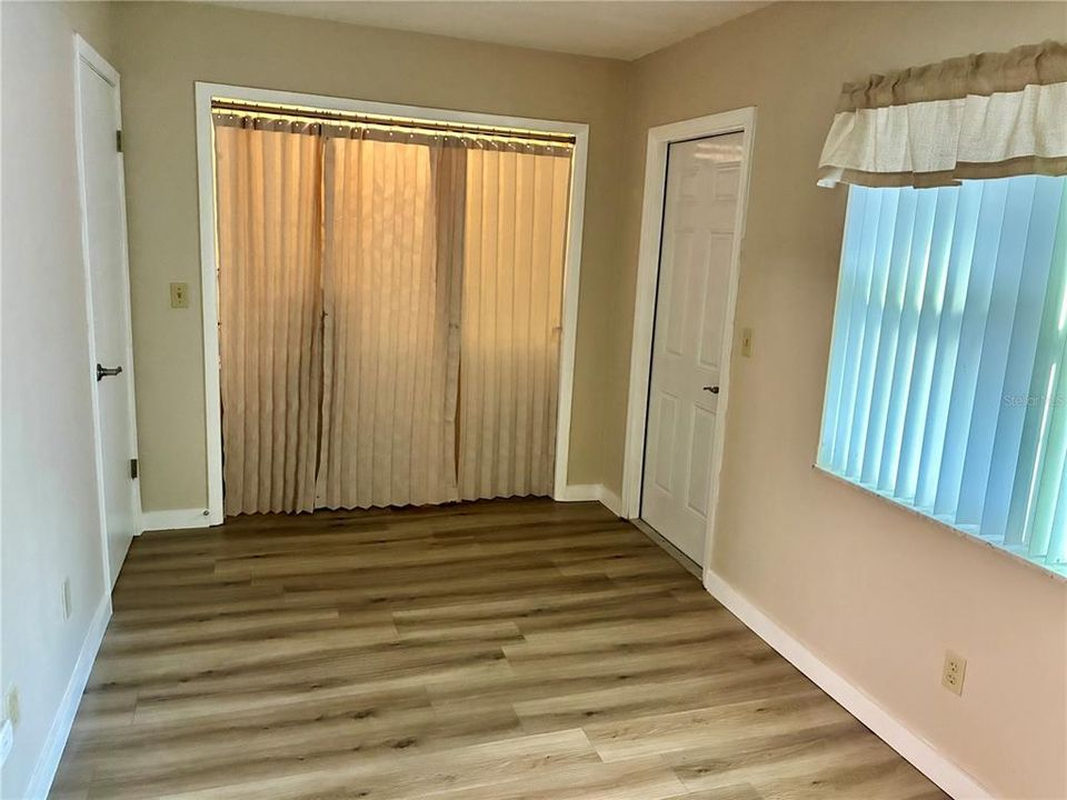En Venta: $220,000 (2 camas, 2 baños, 983 Pies cuadrados)