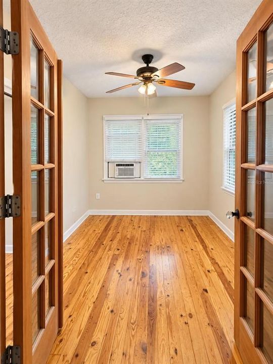 En Venta: $305,000 (3 camas, 1 baños, 1216 Pies cuadrados)