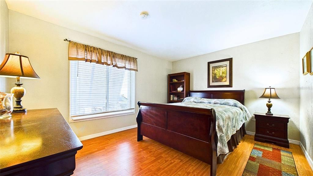 En Venta: $165,500 (1 camas, 1 baños, 787 Pies cuadrados)