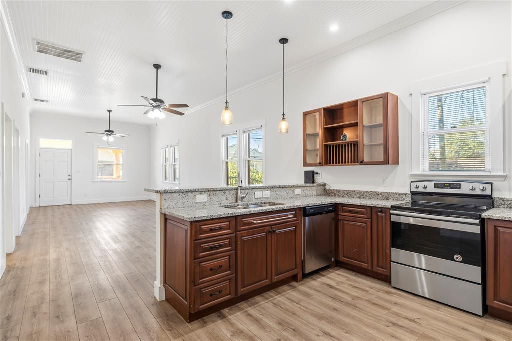 Active With Contract: $479,000 (0 beds, 0 baths, 1176 Square Feet)