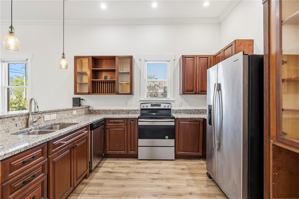 Active With Contract: $479,000 (0 beds, 0 baths, 1176 Square Feet)