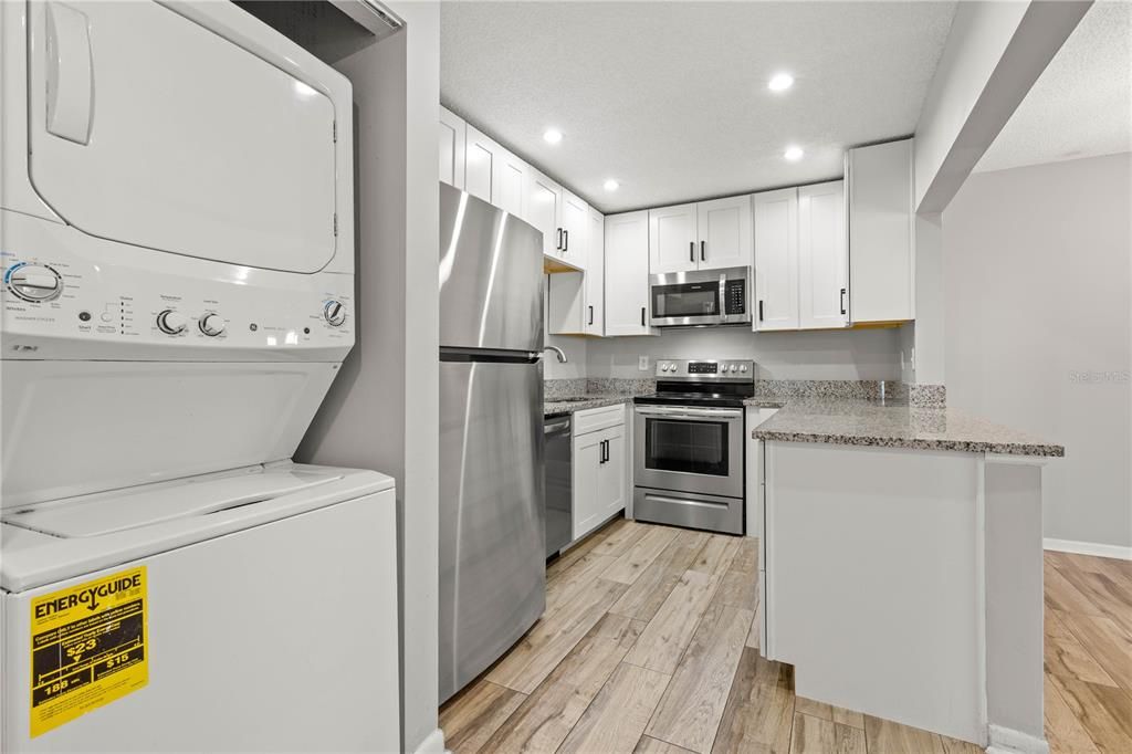 В аренду: $2,149 (3 спален, 2 ванн, 1185 Квадратных фут)