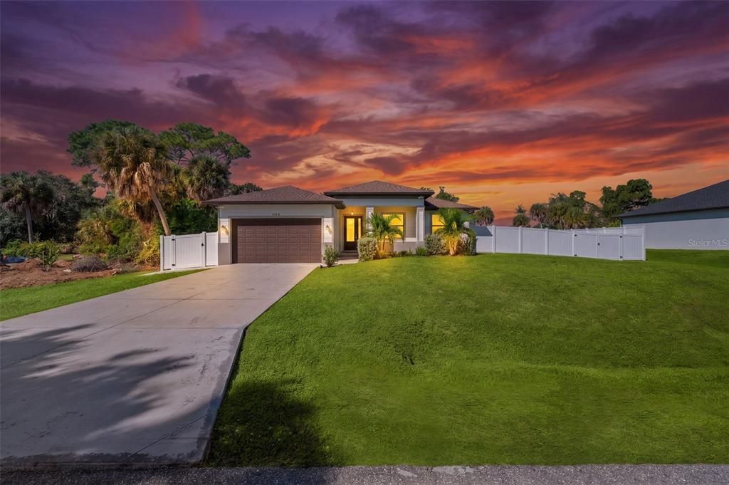 For Rent: $3,000 (3 beds, 2 baths, 1517 Square Feet)