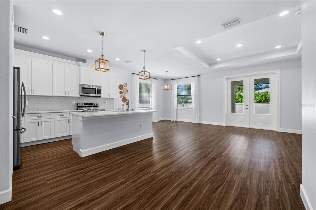 For Rent: $3,000 (3 beds, 2 baths, 1517 Square Feet)