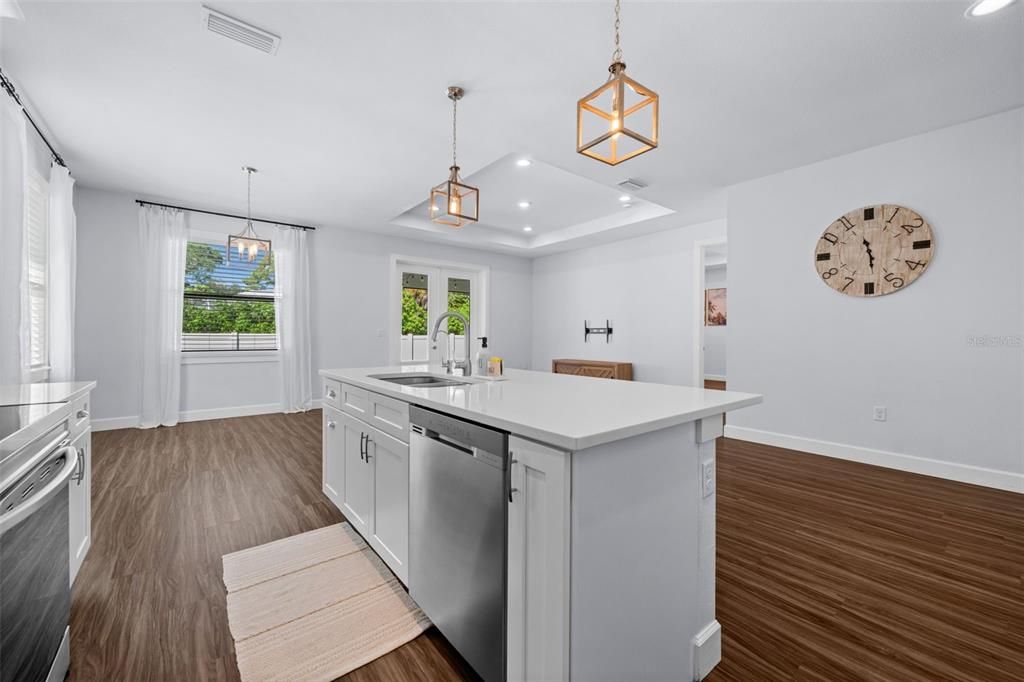 For Rent: $3,000 (3 beds, 2 baths, 1517 Square Feet)