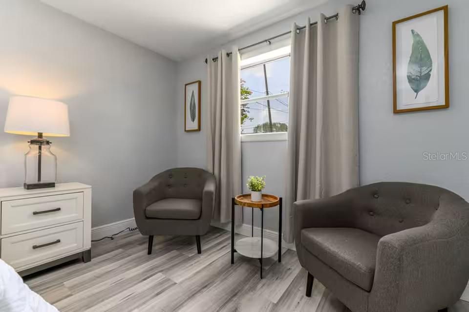 В аренду: $3,300 (3 спален, 2 ванн, 1172 Квадратных фут)